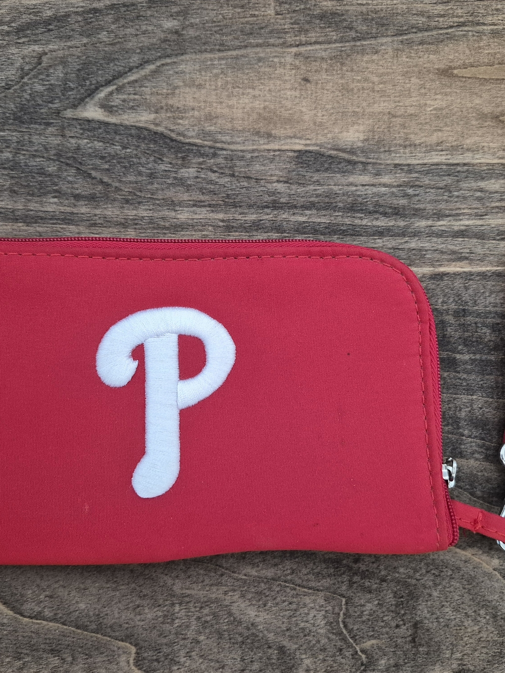 Phillies Red Zip Wallet with White 'P' Patch